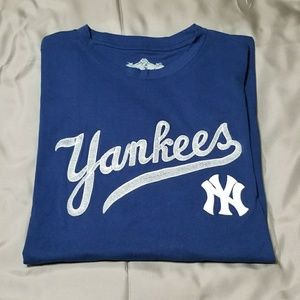 NWOT Red Jacket Yankees t-shirt